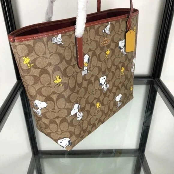 NWT Coach Snoopy Woodstock City Tote - Picture 2 of 9